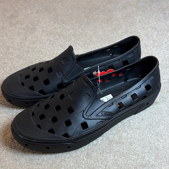 🧤NWT Vans Black Perforated Slip-On Loafers UA slip-on TRK: